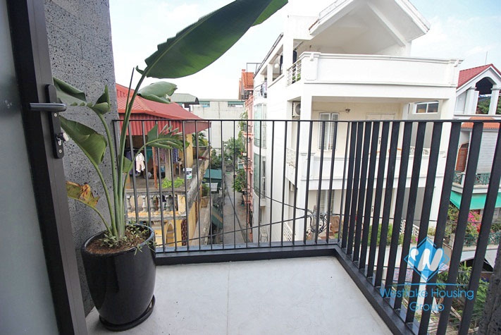 A modern balcony studio for rent on Lac Long Quan, Tay Ho